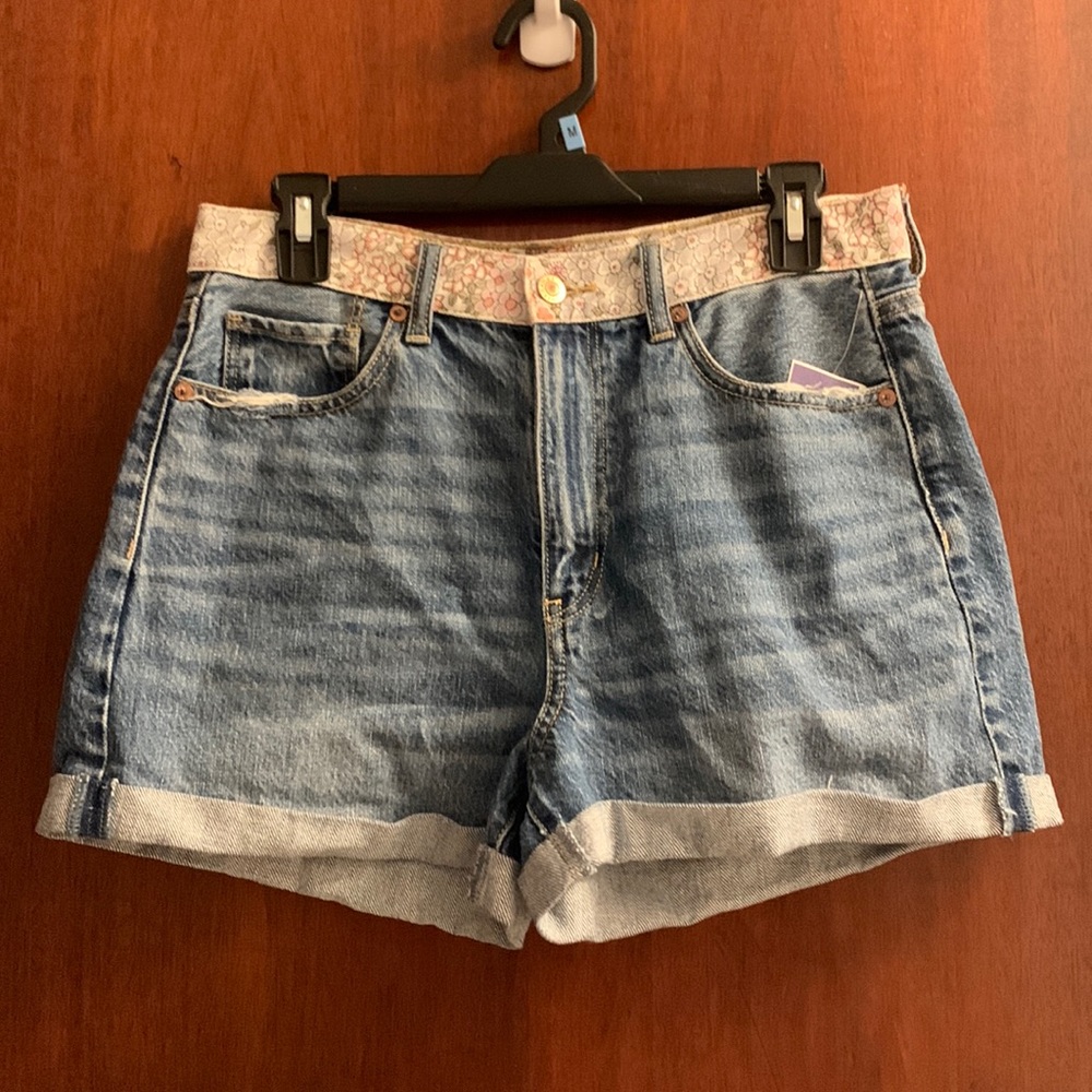 blue american eagle shorts